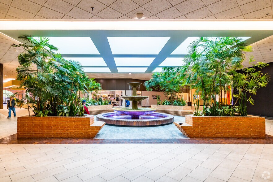 12100-12240 N May Ave, Oklahoma City, OK à louer - Photo intérieure - Image 3 de 15