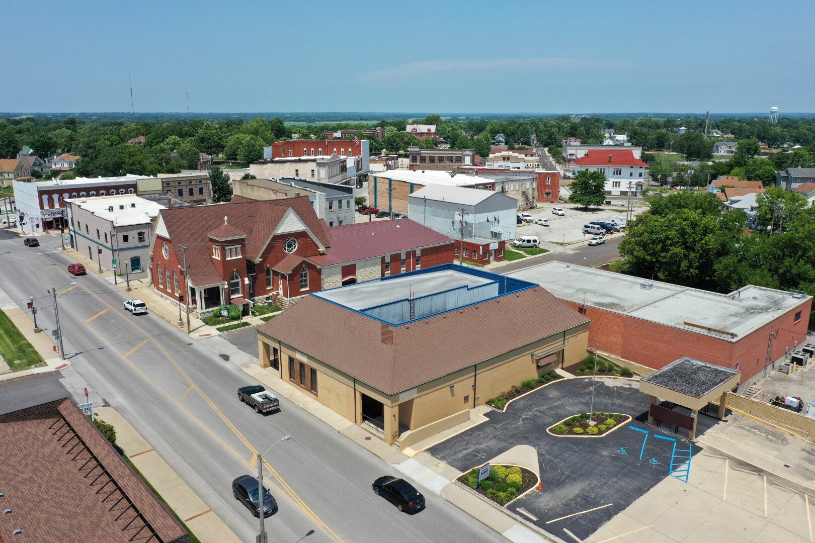 121 E 9th St, Trenton, MO for sale Building Photo- Image 1 of 1