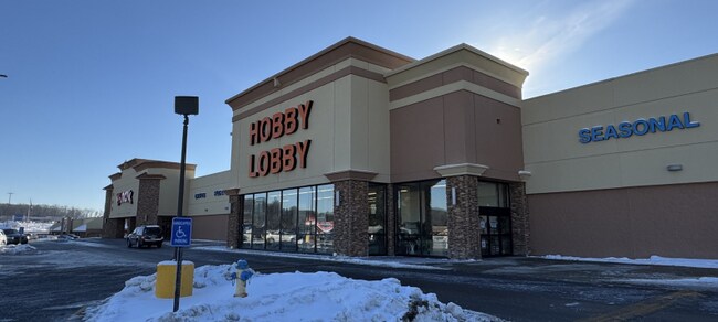 Plus de détails pour 520 Beckley Crossing Dr, Beckley, WV - Commerce de détail à louer