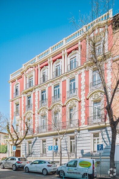 Bureau dans Madrid, Madrid à louer - Photo du bâtiment - Image 2 de 3