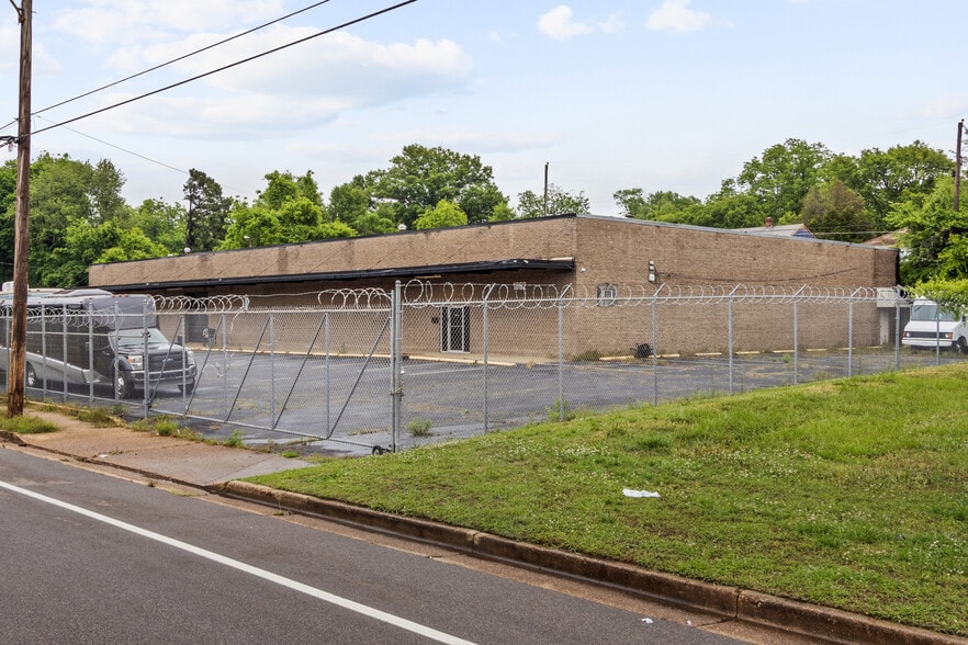 1862 LATHAM St, Memphis, TN for sale - Building Photo - Image 2 of 26