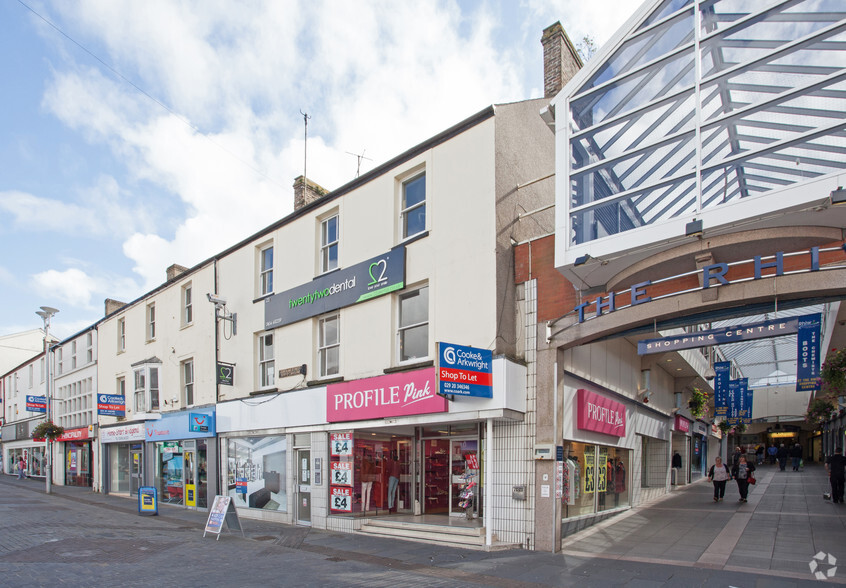 20-22 Caroline St, Bridgend à louer - Photo principale - Image 1 de 2