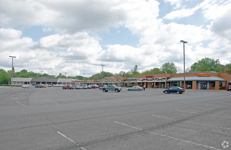 138 Hicks Dr, Rome, GA for lease - Primary Photo - Image 1 of 4