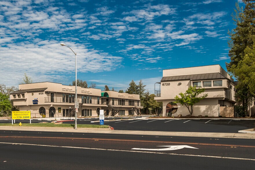 6722 Fair Oaks Blvd, Carmichael, CA à louer - Photo du bâtiment - Image 2 de 5