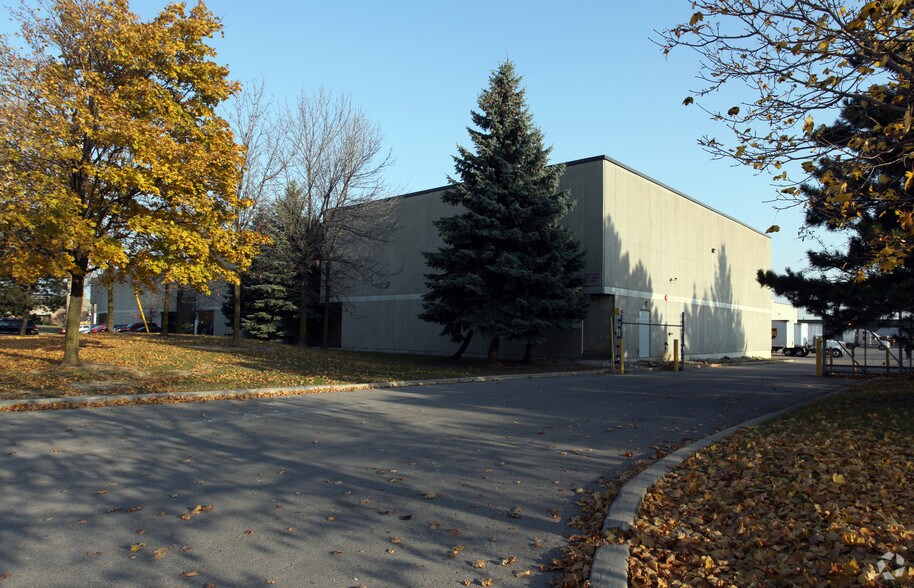 1615 Clark Blvd, Brampton, ON for sale - Primary Photo - Image 1 of 1