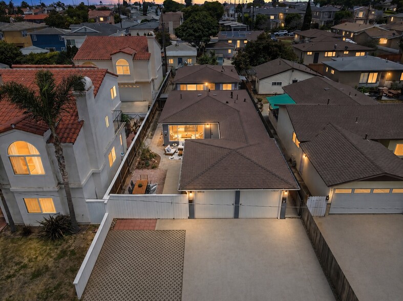 18506 Kingsdale Ave, Redondo Beach, CA for sale - Building Photo - Image 2 of 38