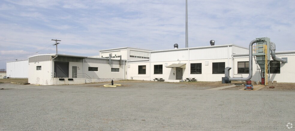 900D Jefferson Ave, Newport News, VA à louer - Photo du bâtiment - Image 1 de 9