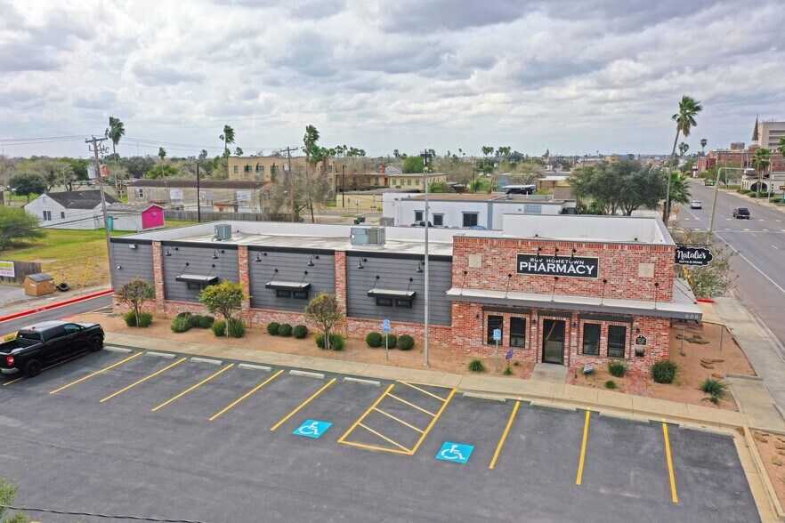 608 E Harrison Ave, Harlingen, TX for lease - Building Photo - Image 1 of 14