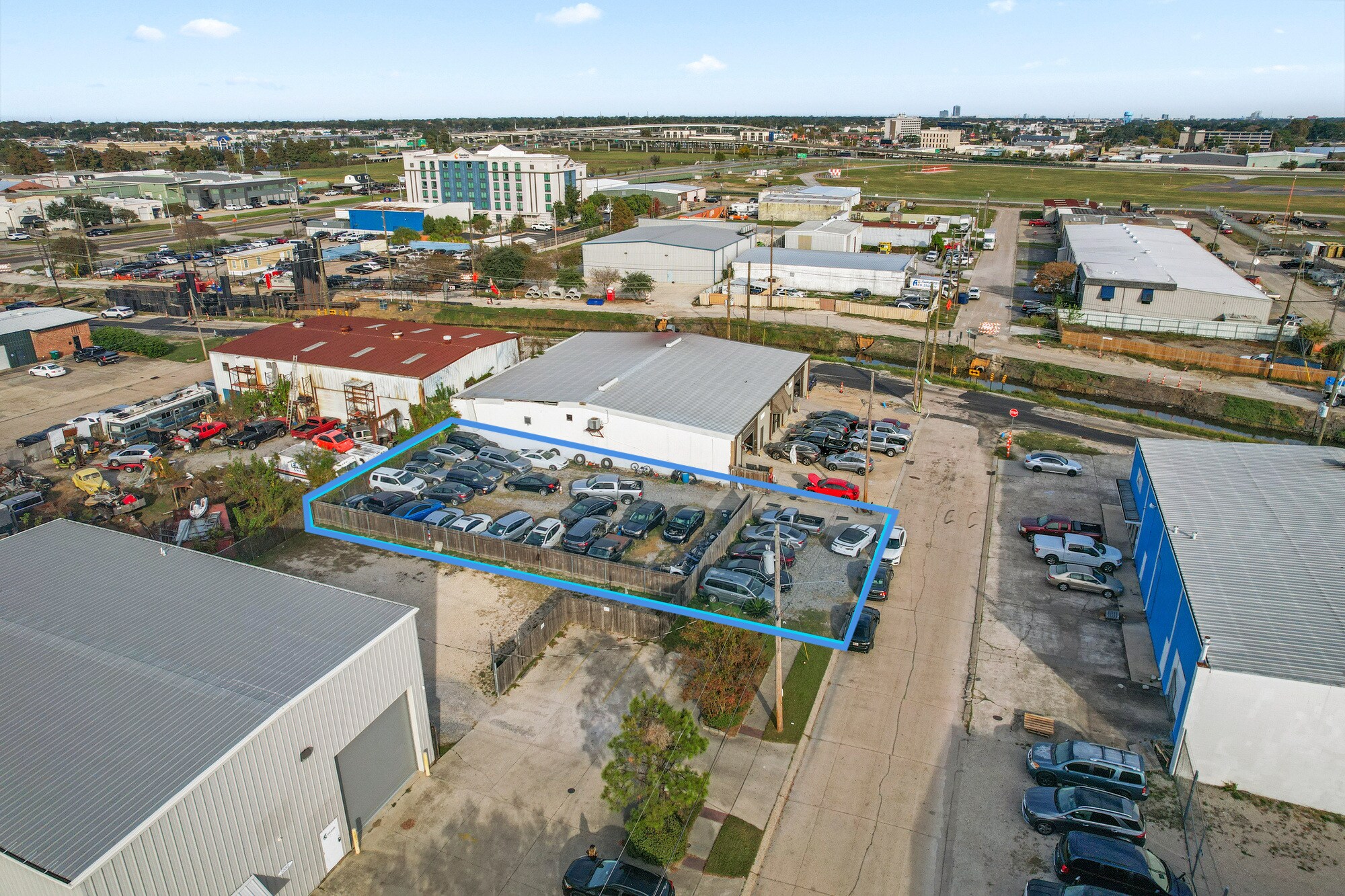 Carroll St, Kenner, LA à vendre Photo principale- Image 1 de 3