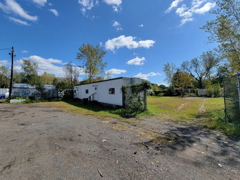 375 Western Hwy, Tappan, NY for lease - Building Photo - Image 2 of 10