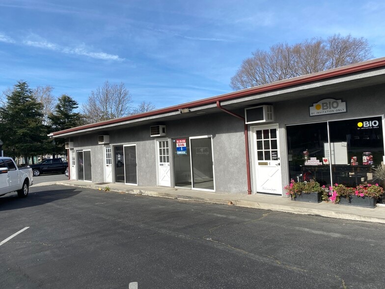 24262 Walnut St, Newhall, CA for lease - Building Photo - Image 2 of 2