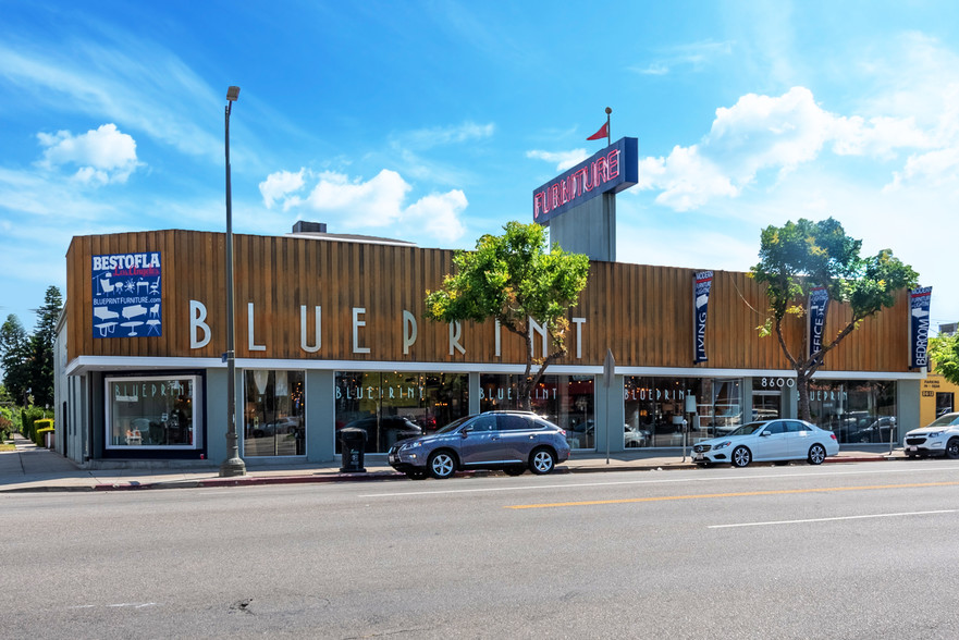 8600 W Pico Blvd, Los Angeles, CA à louer - Photo du bâtiment - Image 1 de 14