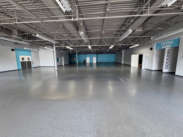 1140 E Altamonte Dr, Altamonte Springs, FL for lease Interior Photo- Image 1 of 2