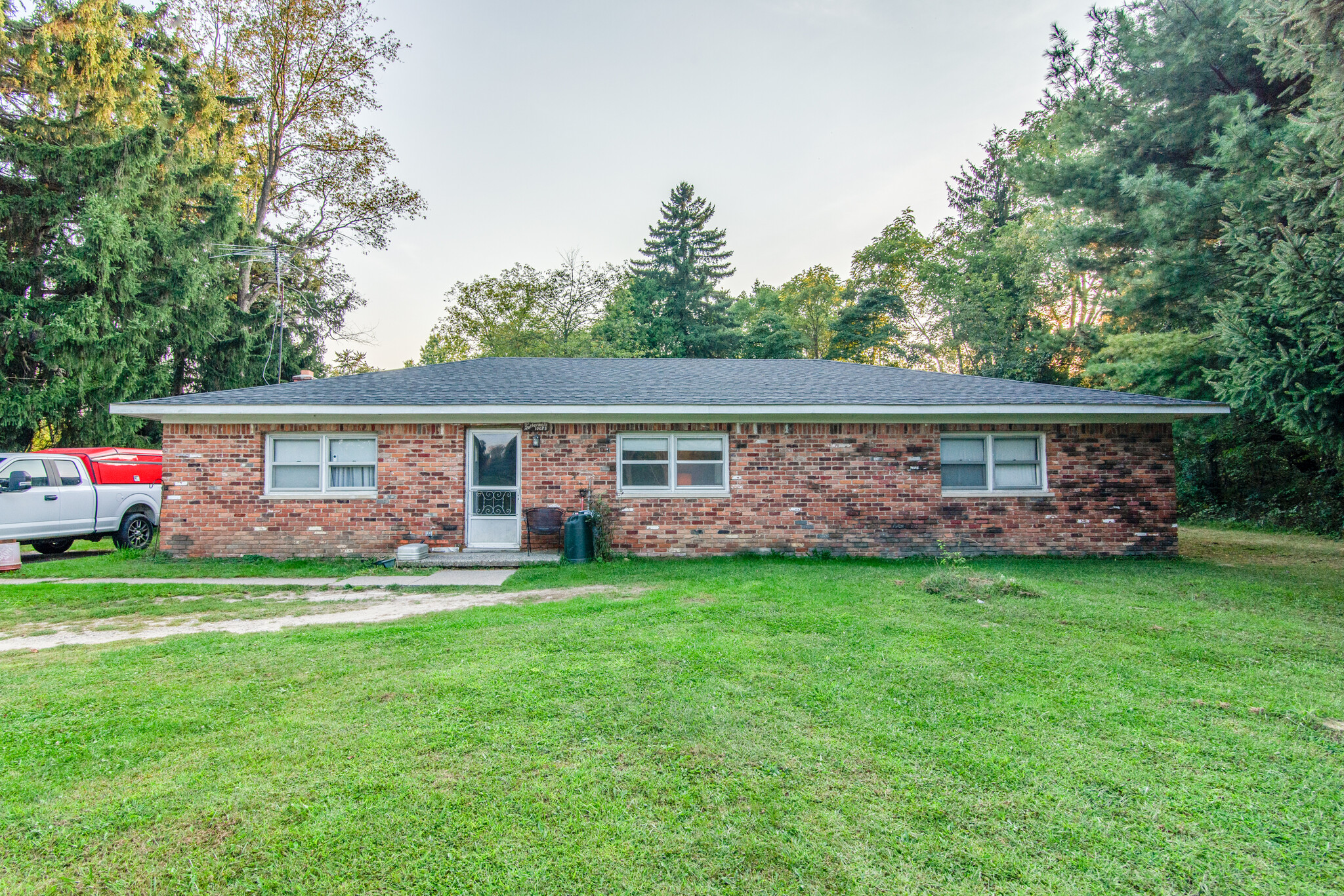 10655 Dixie Hwy, Springfield Township, MI for sale Primary Photo- Image 1 of 29