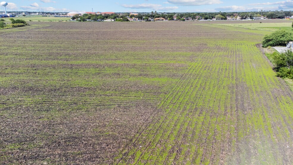 W Highway 77, Kingsville, TX à vendre - Photo du bâtiment - Image 2 de 12