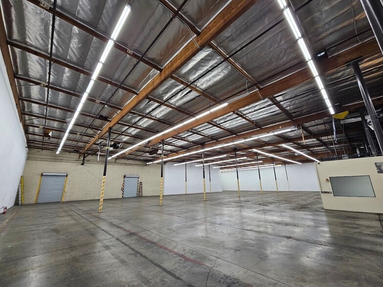 4121 S Alameda St, Los Angeles, CA for lease - Building Photo - Image 3 of 21