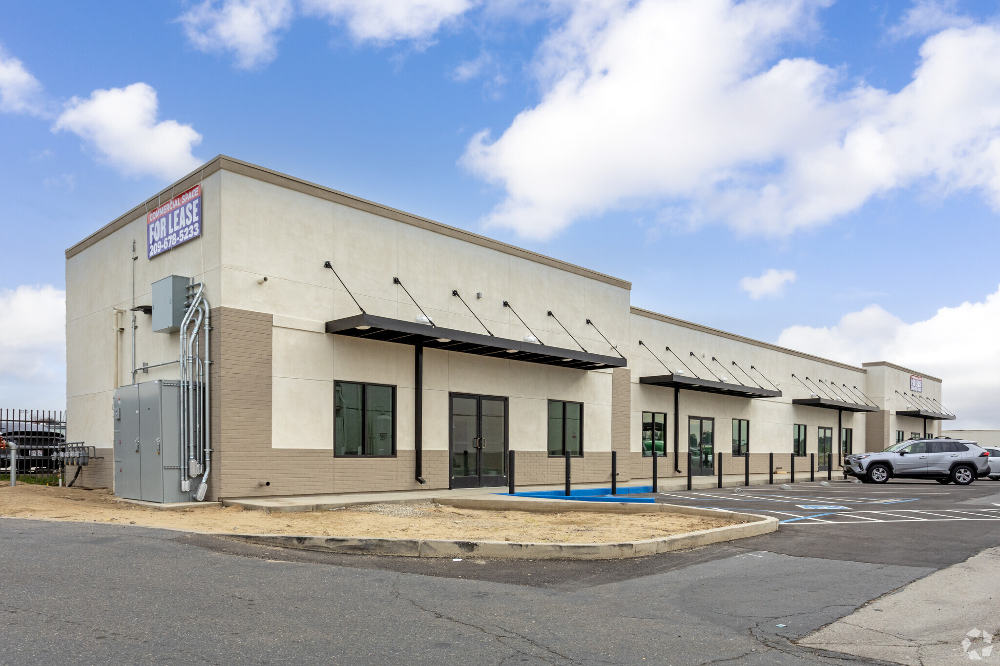 2150 Walnut Ave, Livingston, CA for lease Primary Photo- Image 1 of 2