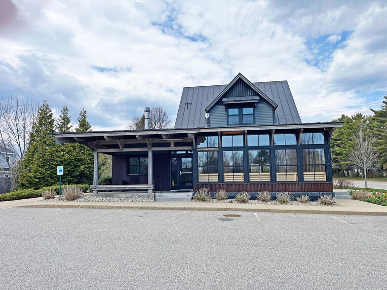 517 Ocean House Rd, Cape Elizabeth, ME for sale - Building Photo - Image 3 of 12