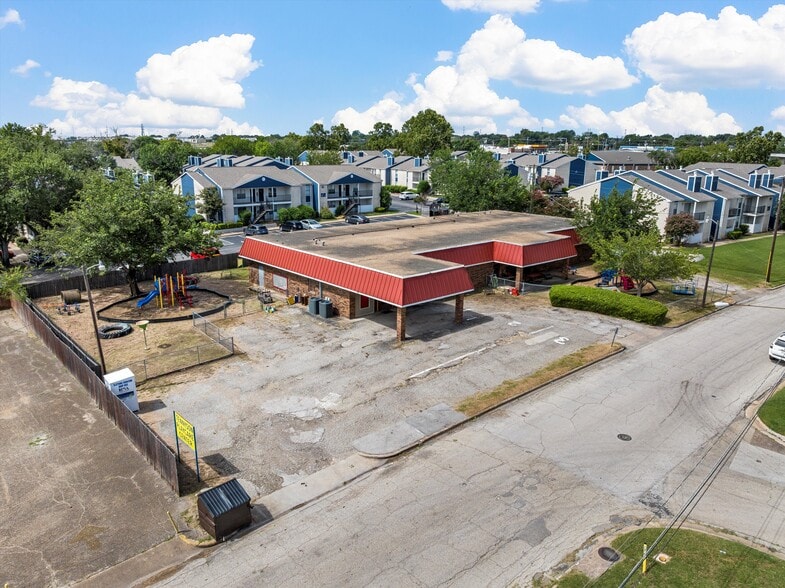 5000 Tennyson Dr, Waco, TX for sale - Building Photo - Image 2 of 7