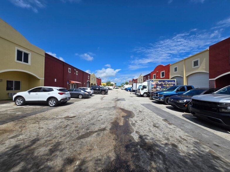 13901 SW 143rd Ct, Miami, FL for lease - Building Photo - Image 3 of 4