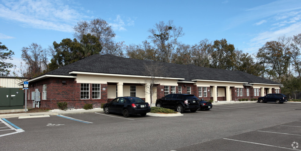 13453 N Main St, Jacksonville, FL for sale - Primary Photo - Image 1 of 1