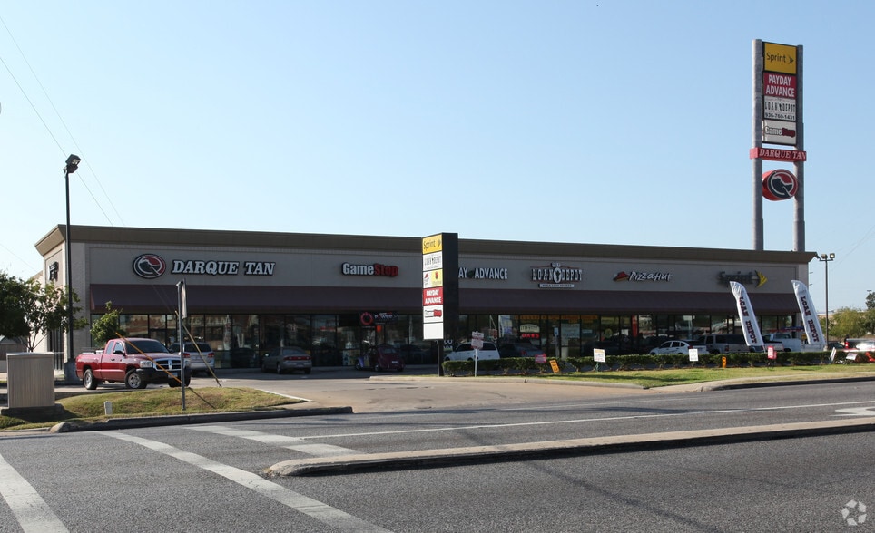 1225-1251 N 336 Loop, Conroe, TX for lease - Building Photo - Image 2 of 8