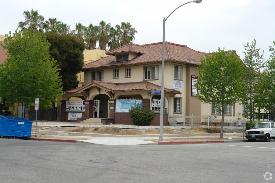 444 S Westmoreland Ave, Los Angeles, CA for sale - Building Photo - Image 2 of 3