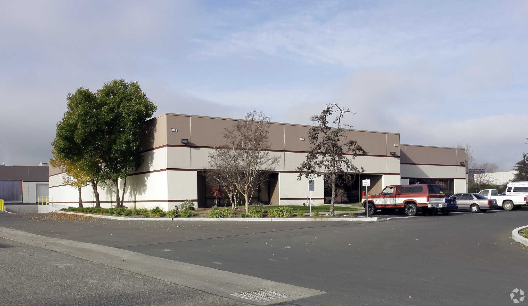 2349 N Watney Way, Fairfield, CA for lease Primary Photo- Image 1 of 20