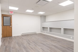 1000 Park Blvd, Massapequa Park, NY for lease Building Photo- Image 1 of 4