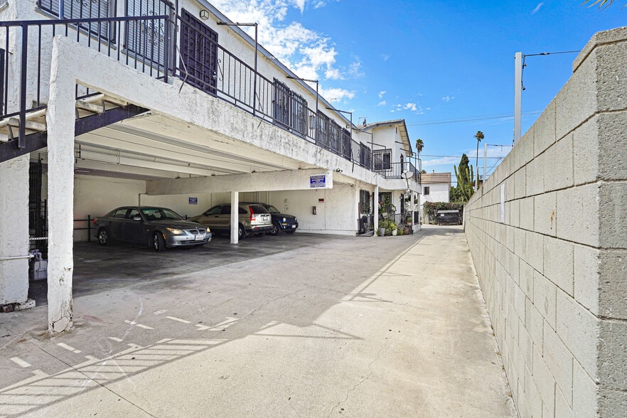837 W 85th St, Los Angeles, CA for sale - Building Photo - Image 3 of 11