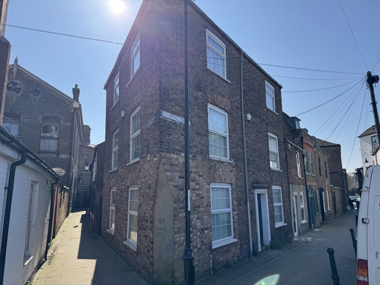 1 School Ln, Wisbech for sale - Primary Photo - Image 1 of 5