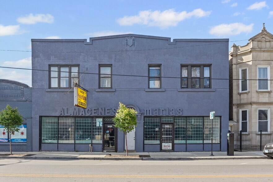 2833 W Cermak Rd, Chicago, IL for lease - Building Photo - Image 1 of 23