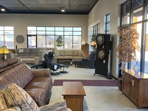 4002 S Washington St, Grand Forks, ND for lease Building Photo- Image 2 of 7