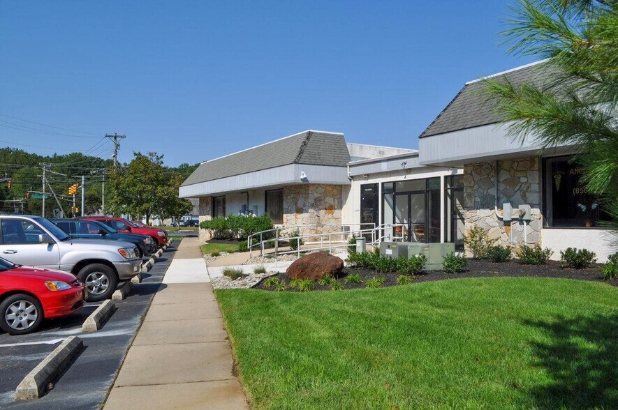 860 Route 168, Blackwood, NJ à vendre - Photo du bâtiment - Image 2 de 23