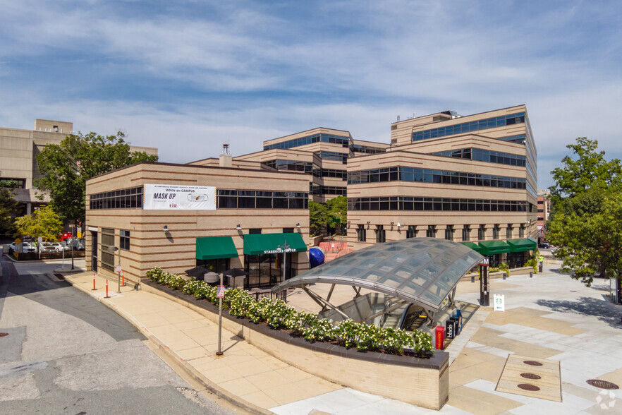 4250 Connecticut Ave NW, Washington, DC for lease - Building Photo - Image 2 of 6