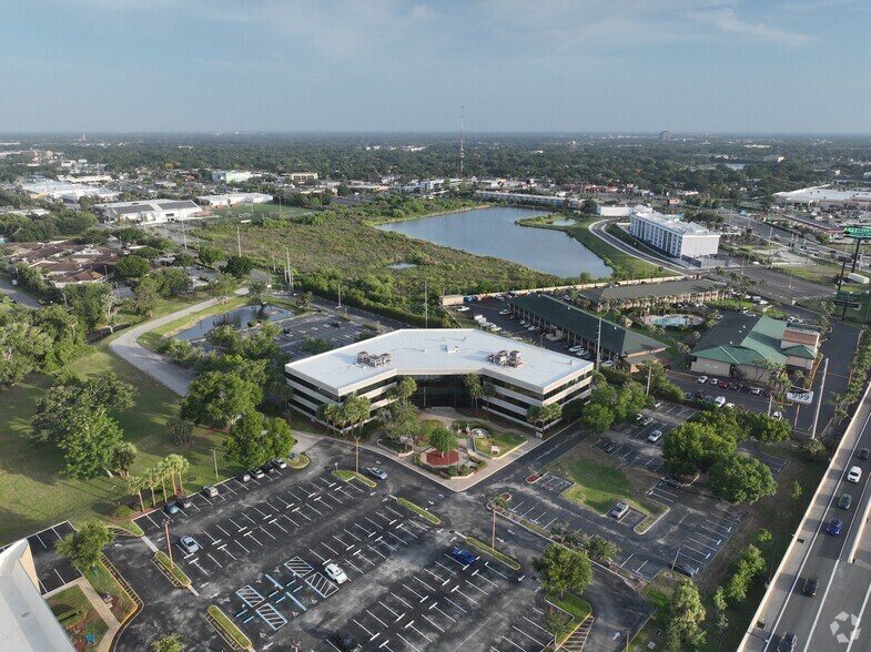 604 Courtland St, Orlando, FL à louer - Communauté Matterport - Image 2 de 12