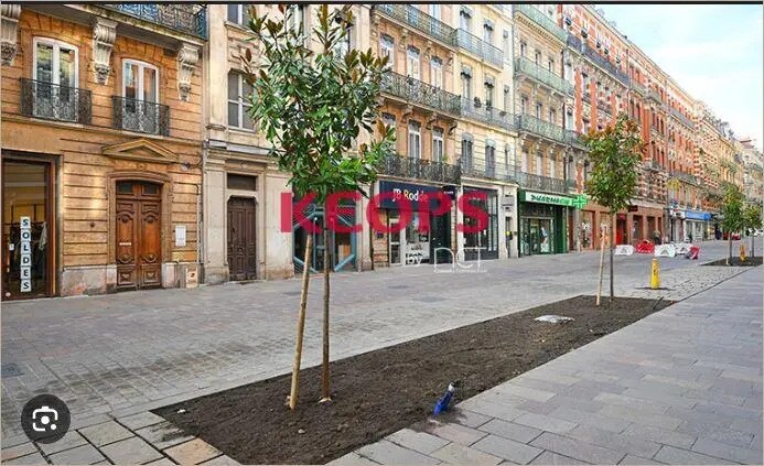 Retail in Toulouse for lease - Building Photo - Image 3 of 4