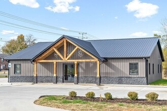 3400 Sandpiper, Clarksville, TN for lease Interior Photo- Image 1 of 14