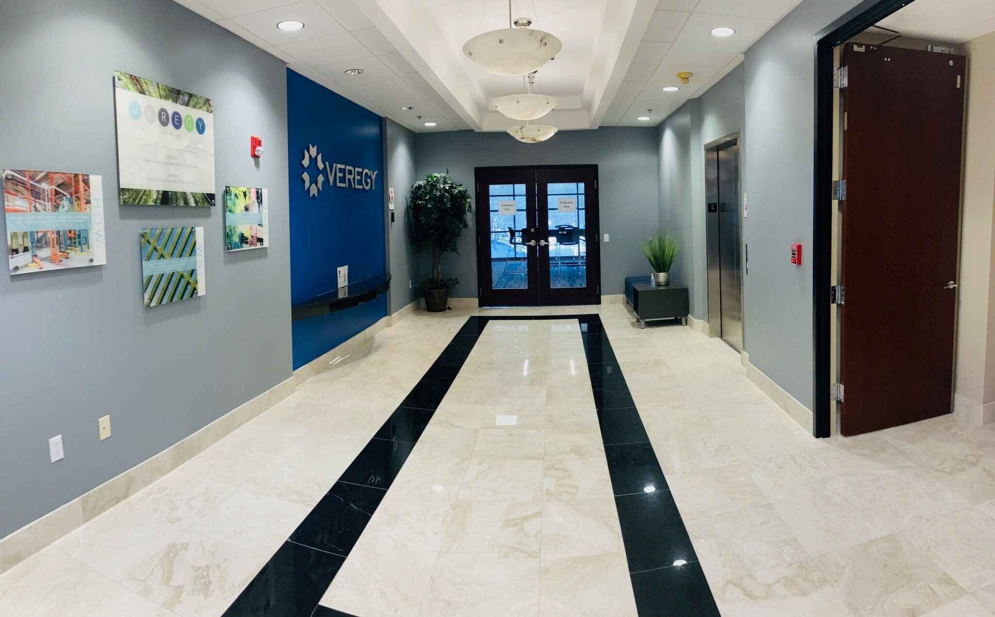 16647 Chesterfield Grove Rd, Chesterfield, MO à louer Photo intérieure- Image 1 de 3