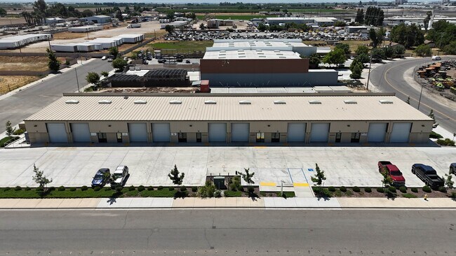 Plus de détails pour 1601-1621 Olympic Dr, Turlock, CA - Industriel à louer