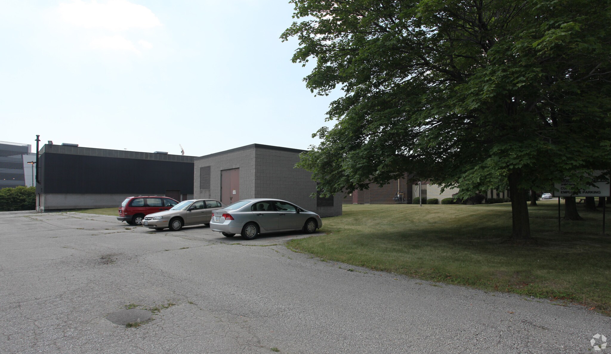 3180 American Dr, Mississauga, ON for sale Primary Photo- Image 1 of 1