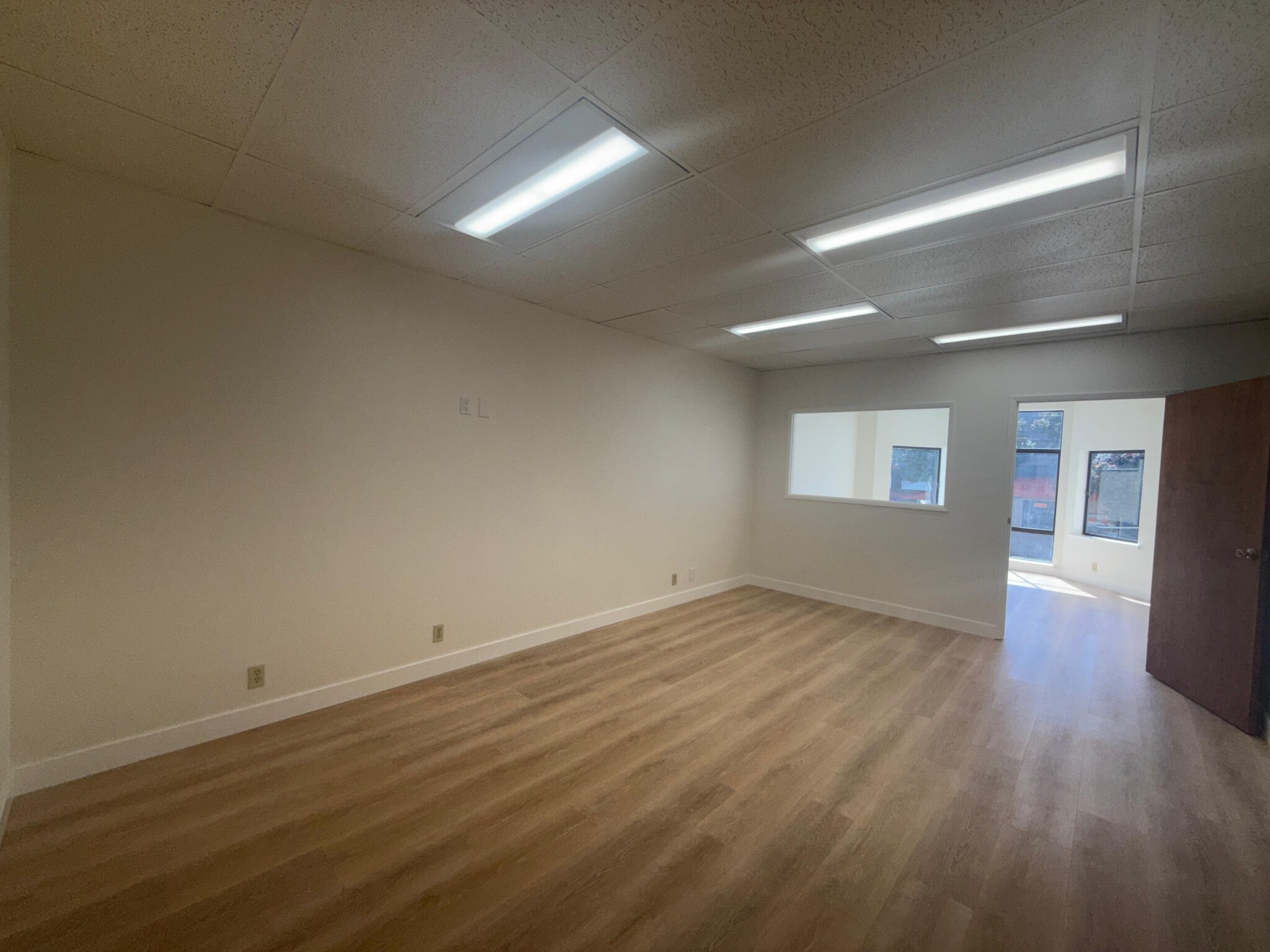 2578 Noriega St, San Francisco, CA for lease Interior Photo- Image 1 of 28