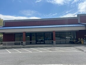 629 W Main Ave, Taylorsville, NC for lease Interior Photo- Image 1 of 3