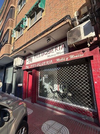 Plus de détails pour Multi-résidentiel à vendre