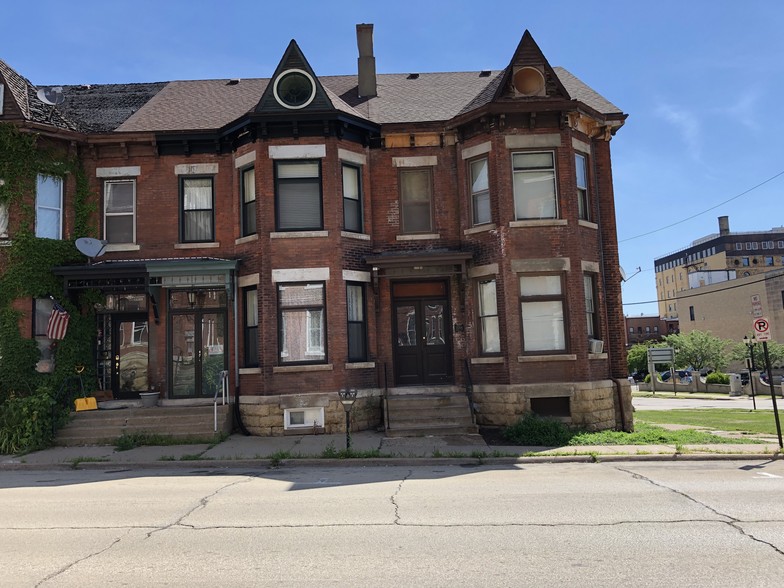 1004 Bluff St, Dubuque, IA for sale - Primary Photo - Image 1 of 1