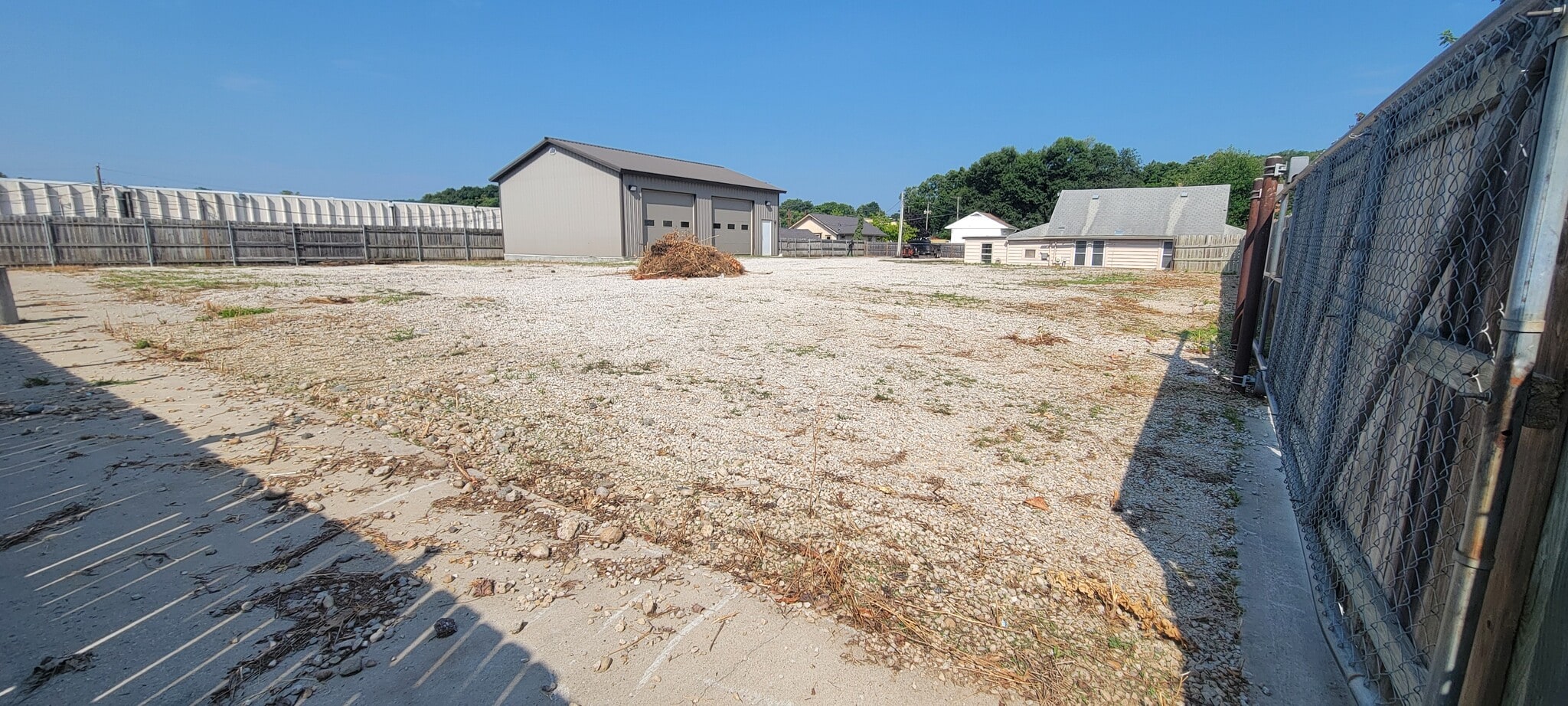 5116 Benson St, Merriam, KS for lease Interior Photo- Image 1 of 8