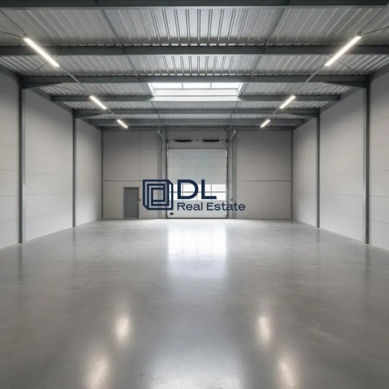 Industrial in Lieusaint for sale Building Photo- Image 1 of 5