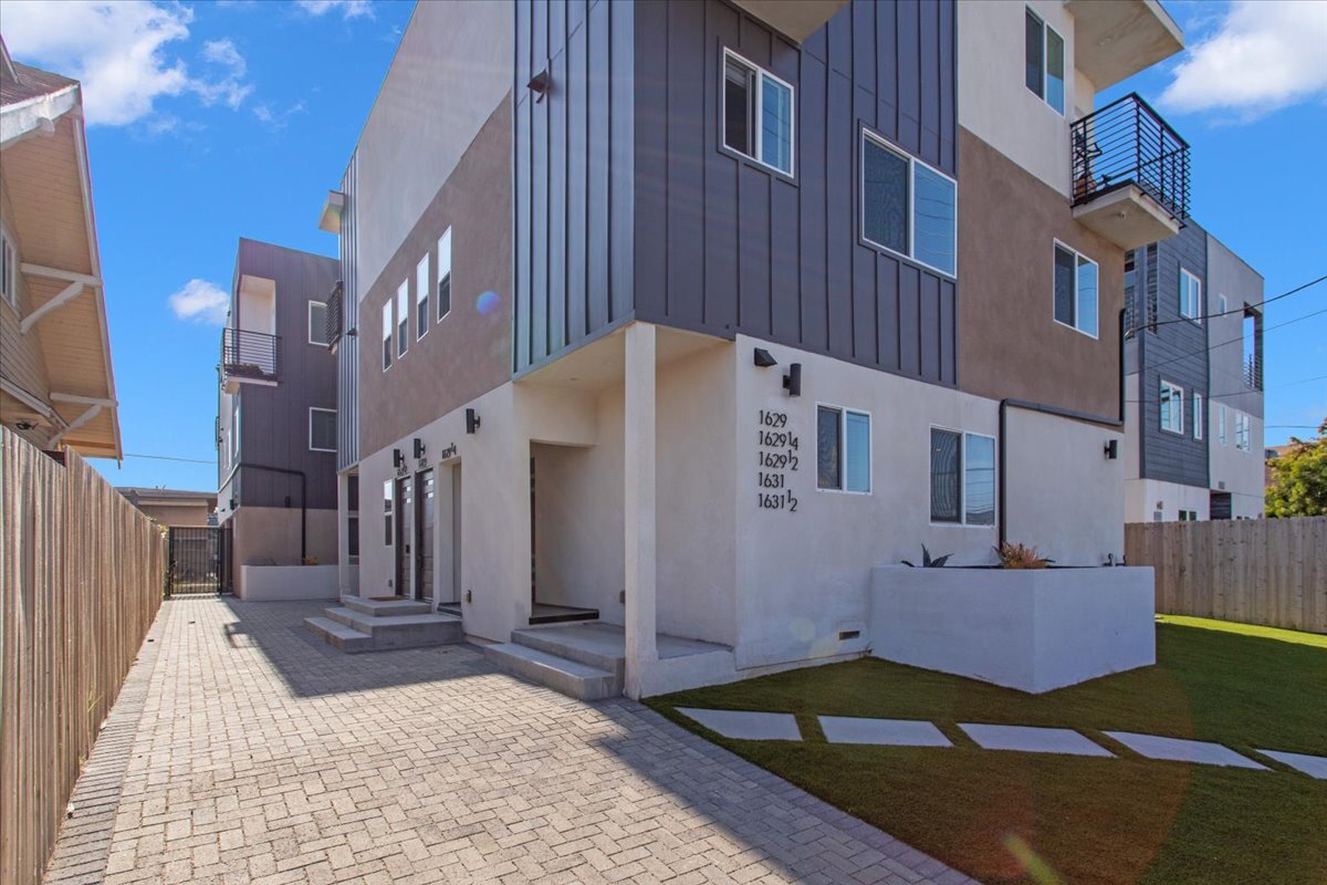 1629 S New Hampshire Ave, Los Angeles, CA for sale Building Photo- Image 1 of 21