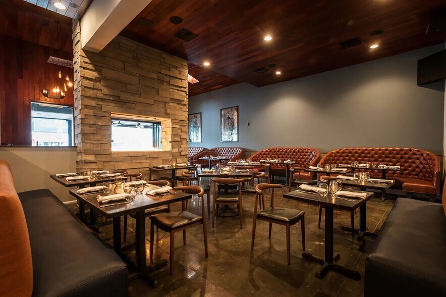 13359 Ventura Blvd, Sherman Oaks, CA à louer - Photo du bâtiment - Image 2 de 6