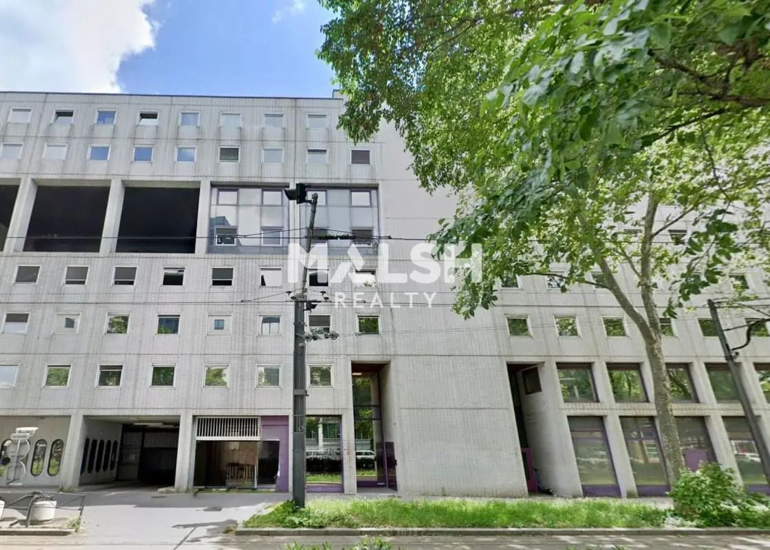 Office in Lyon for lease Building Photo- Image 1 of 12